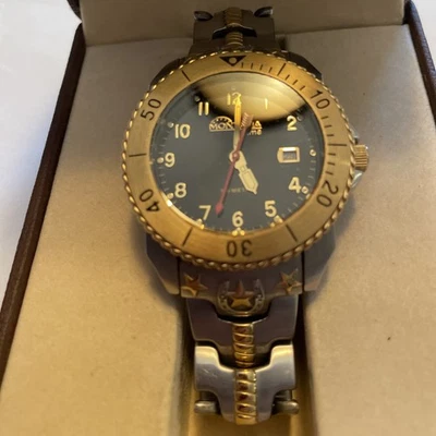 111A-Montana Silversmiths Mens GOld/Silver Watch MT660 w/Date & Rotating Bezel Foto 1 de 4