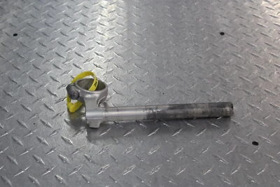 Suzuki GSXR750 2002 clip derecho en el manillar Foto 1 de 4