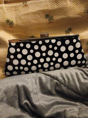 Bolsa de mão Neiman Marcus corrente removível prata hardware bolinhas - Imagem 1 de 4