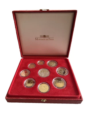 2004 Monaco Proof Set in the Official Collector's Box With Numbered Certificate - Image 1 of 4
