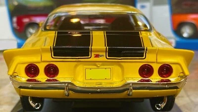 Chevrolet Camaro 55Chevy57Z28Concept1970Hot Rod12Race24Car1:18Carousel YELLOW 69 - Image 1 of 4