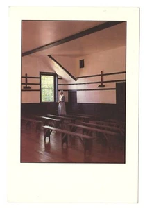 Vintage Shaker Meeting House Interieur Shakertown Pleasant Hill Kentucky verschickt 1989 - Bild 1 von 2