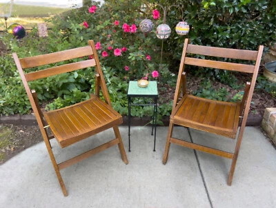 复古中世纪罗马尼亚木板条折叠椅 ~ 2 件套 ~ (#4 & #5) — 第 1/4 张图片