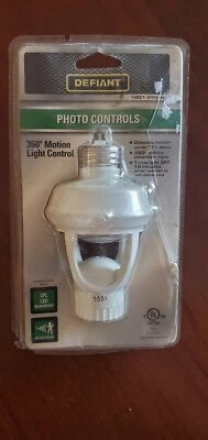 Control de luz con detección de movimiento de 360 grados para interiores Defiant Foto 1 de 4