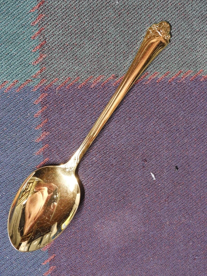 Oneida Community GOLDEN FANTASY ROSE - Gold Electroplate - New - Image 1 of 1