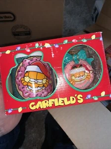 Garfield Donut 🍩Collectible Coffee Mug Cup and Christmas Ornament Gift Set - Photo 1/3