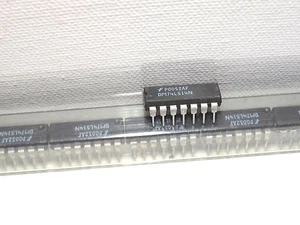 IC 14 Pin P0052AF DM74LS14N Neu - Bild 1 von 1