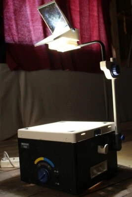 Medium 538|Overhead Projektor Schul OHP Polylux Tageslichtprojektor 2x400W Proki - Bild 1 von 4