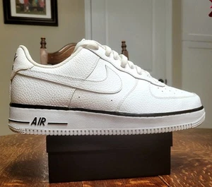 Size 11.5 - 2015 Nike Air Force 1 '07 'White Outline' - Excellent - Picture 1 of 14