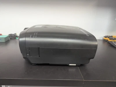 Epson Pro Cinema 6040UB 3LCD Projector with 4K Enhancement 3D, THX, HDR and ISF - Image 1 of 4