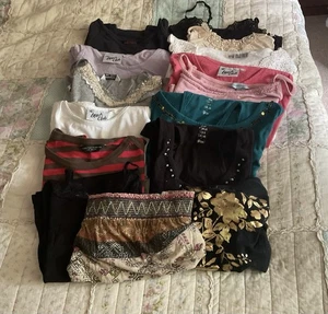Huge Bundle Of 15 ladies vest/strappy summer tops Various brands size S/M - Picture 1 of 12