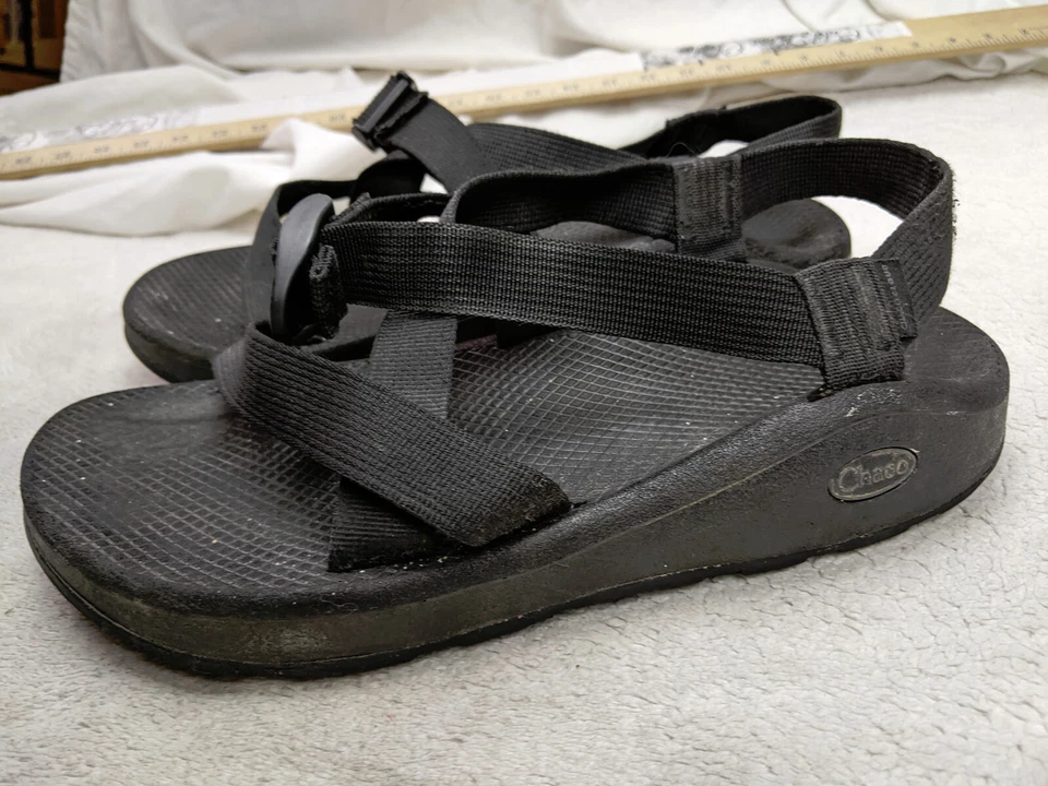 Sandalias Chaco Clásicas Exterior Para Hombres 13 Negras con Tiras Senderismo Agua Vibram Hechas en EE. UU. Foto 1 de 4