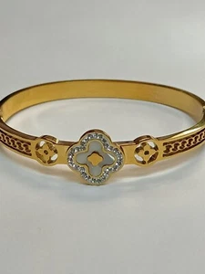 Hermosa Pulsera Estilista Cuatro Pétalos Trébol Flor Cristales Blancos  - Imagen 1 de 6