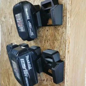 Support de batterie Makita 18V incliné - Picture 1 of 6