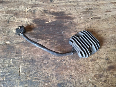 Kawasaki ZX6R G Ninja - Voltage Regulator Rectifier - Image 1 of 4