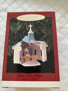 1996 Hallmark Come All Ye Faithful Ornament Church Opens Keepsake Collection - Picture 1 of 4