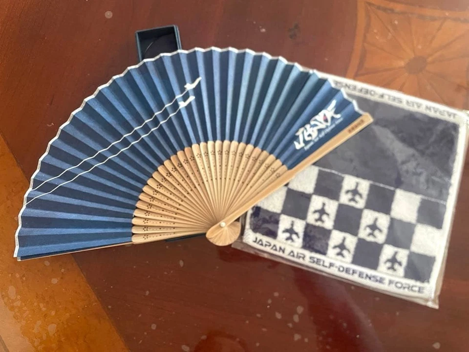 Pañuelo plegable Sensu Fan Autodefensa Fuerza Impulso Azul Foto 1 de 1