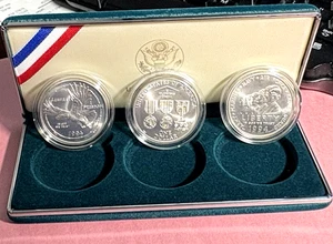 1994 W US Veterans BU Commemorative 90% Silver Dollars 3 US Coin OGP Set - Picture 1 of 10