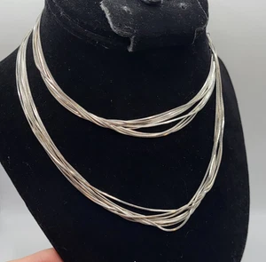 Collar Largo Ann Taylor Multistrand Estilo Plata Líquida 30 pulgadas - Imagen 1 de 5