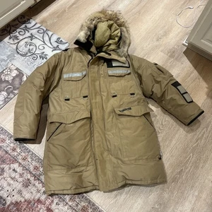 snow goose parka Size Medium Canada Goose 8501G Vintage - Picture 1 of 24