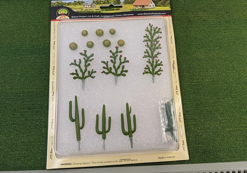 Bachmann 15 Mixed Cacti 1/4 inch to 2.5 inch - Model Railroad Scenery - #32513