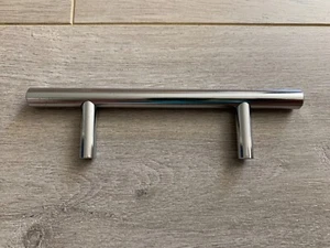 AmazonBasics Euro Bar Küchenschrank Schublade Ziehgriff Chrom 5,38" Box mit 10 - Bild 1 von 3