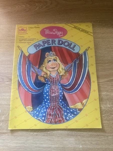 Miss Piggy Paper Doll Golden Books Unpunched - Picture 1 of 6