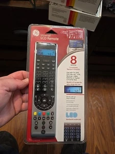 NEW! GE Universal LCD Remote Control 8 Device, Blue Backlit Numbers - Picture 1 of 7