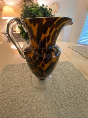 Leopard Print Glass Pitcher/Vase 10" Tall,  Rich Caramel Color Foto 1 de 4