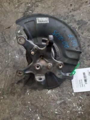 Driver Left Front Spindle/Knuckle Fits 92-99 BMW 318i 31211092079        - Image 1 of 4