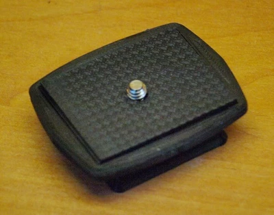 Quick release plate for tripod Velbon QB-157 replacement - Image 1 of 4
