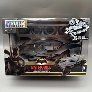 Batman vs Superman Batmobile 1:24 Modellbausatz Jada Primer schwarz 9" neu vorlackiert - Bild 1 von 5