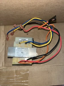 Tyco 4000A03J15K158 50/60 Hz Voltage 75VA Transformer B312370 15B0002N02 - Picture 1 of 3