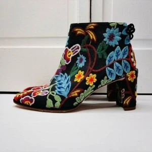 STUART WEITZMAN Pure Embroidered 90mm Multi Botanic Booties Size 7.5 - Picture 1 of 11