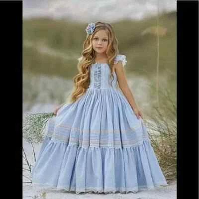 Nuevo con etiquetas Vestido Dollcake Something Beginning With a B Niñas Fiesta Talla 3 Azul Claro Foto 1 de 4