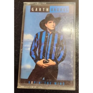 Garth Brooks "Ropin The Wind" Audio Cassette Tape - Picture 1 of 5