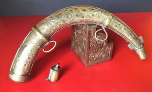Rare Mid 19th C Large Moroccan Brass and Copper Inlaid Powder Horn - Picture 1 of 10