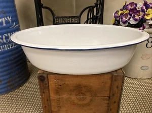 Large Enamel Ware Tub Basin Oval Wash Bowl 25 1/2 White Blue Baby Bath Farmhouse - Picture 1 of 24