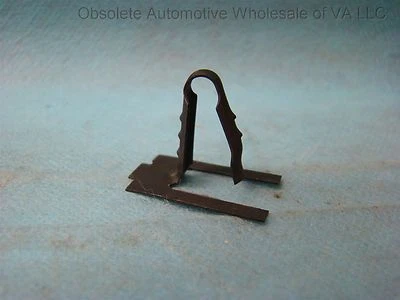 1950 51 52 53 Chrysler Dodge Plymouth porta pilar poste guarnição clipe 1365993 Mopar - Imagem 1 de 4