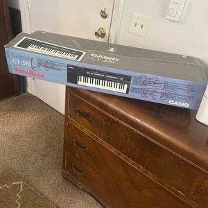 Casio Casiotone CT-370 Electronic Keyboard Vintage Synthesizer Japan Complete! - Picture 1 of 11