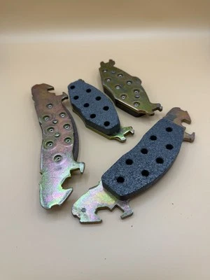 Front Brake Pad Set Pads 1986-1990 Dodge Chrysler Plymouth See Description - Image 1 of 3