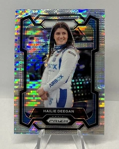 2024 Panini Prizm - Hailie Deegan #16 Pulsar Prizm /399 - Bild 1 von 2