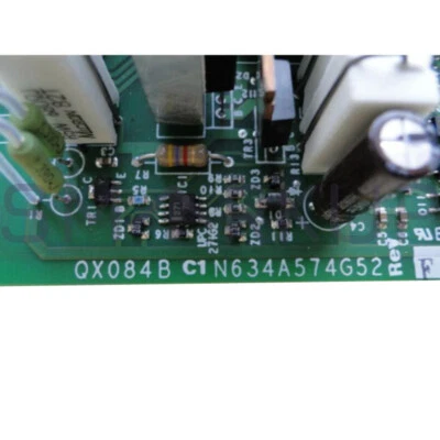 Placa de fuente de alimentación principal del sistema MITSUBISHI QX084B usada y probada Foto 1 de 3