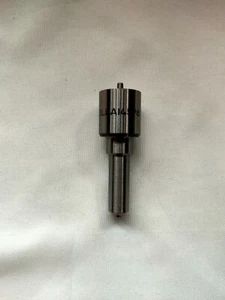 "TOYOTA LAND CRUISER 4.2 TD INJECTOR NOZZLE DLLA145P639 1HD-FT - Picture 1 of 3