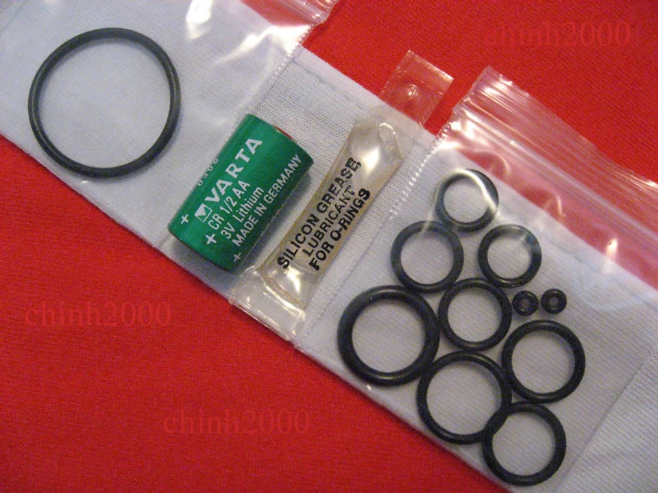 Kit batteria per trasmettitore aria Suunto Vytec, HelO2, Vyper NUOVO - Immagine 1 di 1