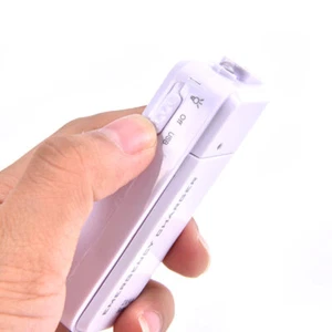 Universal Portable USB Emergency 2 AA Battery Extender Charger Power Bank -od - Zdjęcie 1 z 14