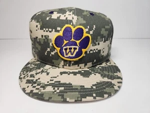 Nike True Dri-Fit Washington Huskies Football Embroidered Adult Camouflage Cap - Picture 1 of 9