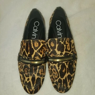 MOCASÍN SIN CORDONES CALVIN KLEIN ORIANNA INVIERNO LEOPARDO VACA BECERRO MUJER - TALLA 8,5 Foto 1 de 4