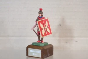 ROSE MINIATURES ROMAN CENTURION STANDING with SHIELD 100 BC om - Picture 1 of 9