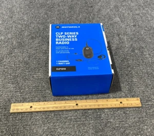 Motorola CLP CLU1010BHLBA 2 Dwukierunkowe radio biznesowe CLP1010 - Open Box - - Zdjęcie 1 z 16